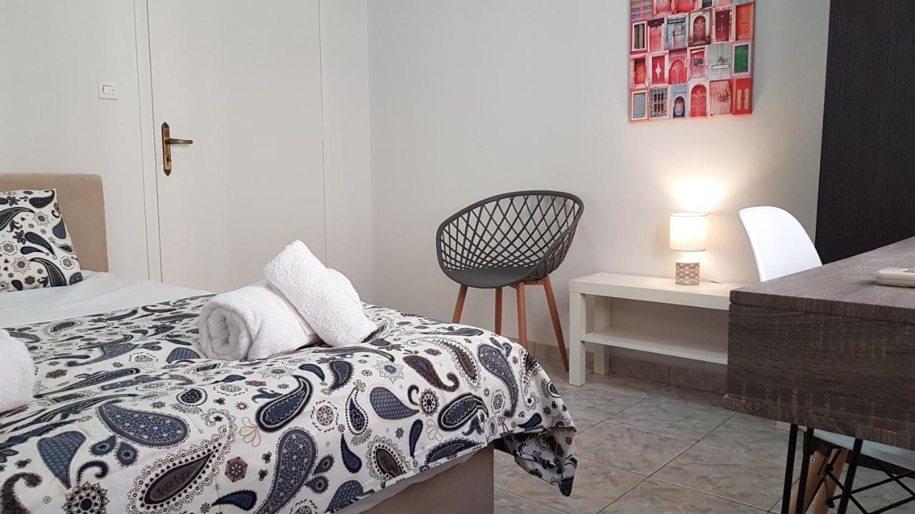 Palette Apartment Chocolate - Athens Center, 6 Bd, 3 Bath Atenas Exterior foto