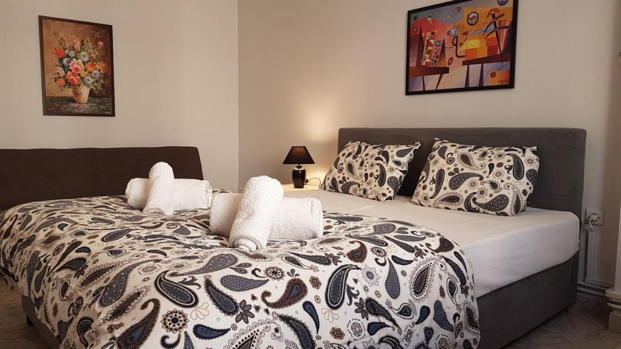 Palette Apartment Chocolate - Athens Center, 6 Bd, 3 Bath Atenas Exterior foto